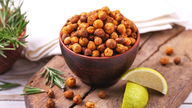 chickpeas snacks in a bowl lead